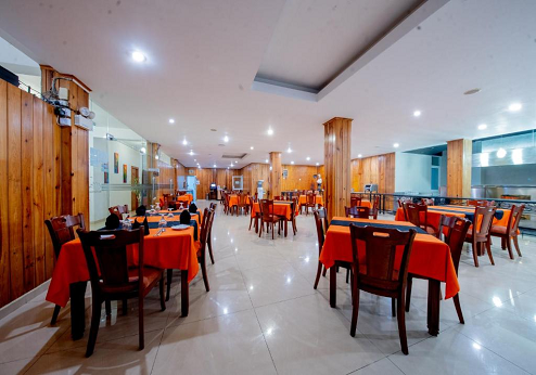 Olympus Plaza Hotel, restaurant