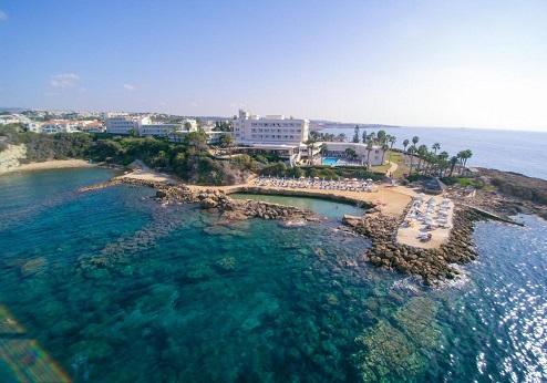 Cynthiana Beach hotel, overview