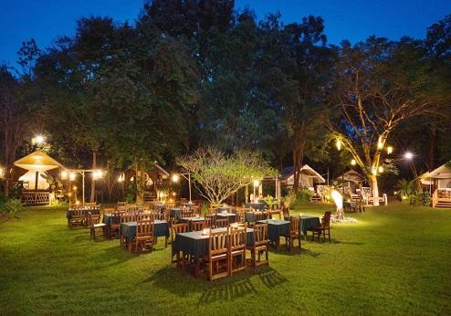Hintok River Camp, restaurant