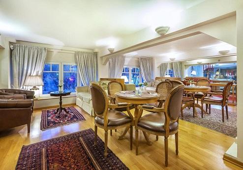 Minerva Premier Hotel, lounge