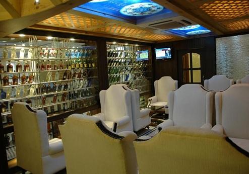 Sandesh The Prince Hotel, lounge
