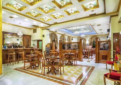 Imperial Palace Hotel, bar