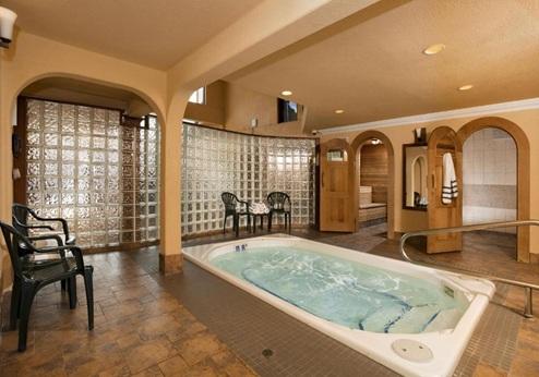 Irwin’s Mountain Inn, jacuzzi