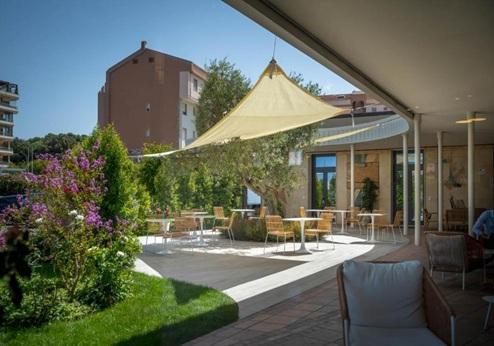 Hotel Carlo Felice, tuin