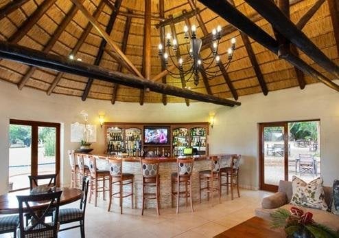 Falaza Game Park, bar