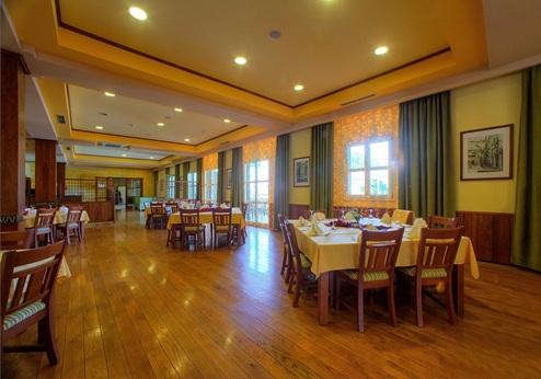 Vrata Krke, restaurant