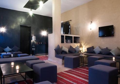 Dar Charmaa, lobby