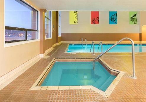 Ramada Plaza Prince George, jacuzzi