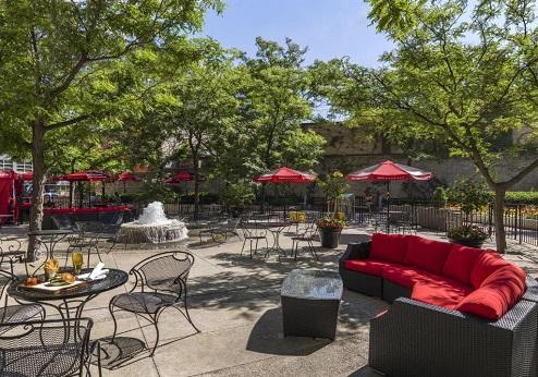 Chelsea Hotel, terras