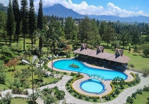 Sinabung Hills Berastagi, zwembad
