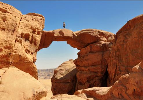 JO_AL_Wadi Rum rotsbrug