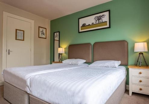 The Millers Arms, Kamer