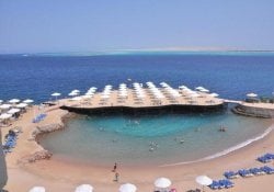 Sunrise Holidays Resort, strand