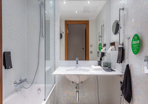 Clarion Hotel Helsinki, badkamer