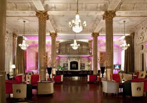 Savoy Hotel, gemeenschappelijke ruimte