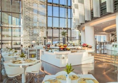 Rotana Amman, restaurant
