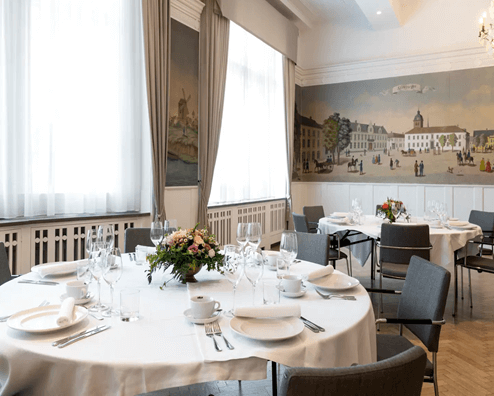 Elite Savoy Hotel, Restaurant