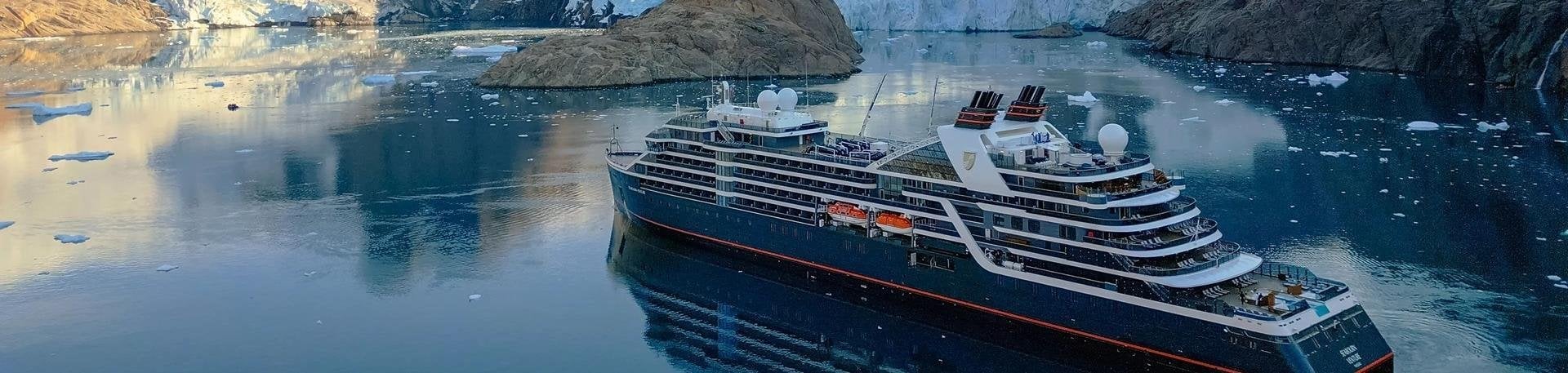Seabourn Venture in Groenland