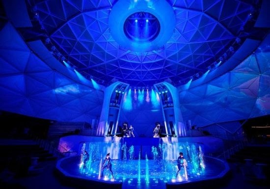 Royal Caribbean - Icon klasse Show in het Aqua Theater