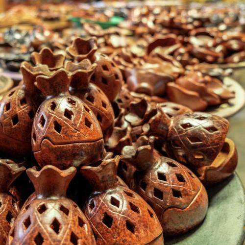 Traditionele potten Banyumulek