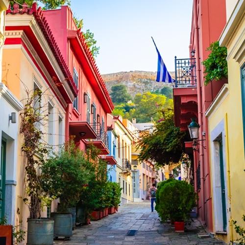 Athene, kleurrijk straatbeeld Plaka