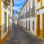 Évora