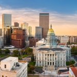Lucht foto Denver met het Colorado State Capitol Building