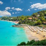 Makris Gialos Beach