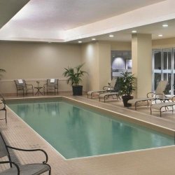 Courtyard By Marriott Downtown Toronto, zwembad