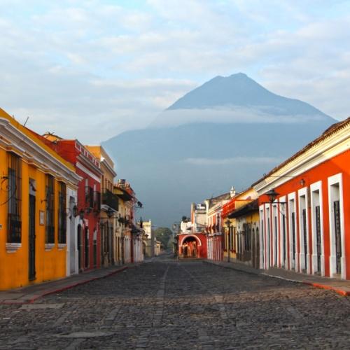 Kleurrijke straten in Antigua
