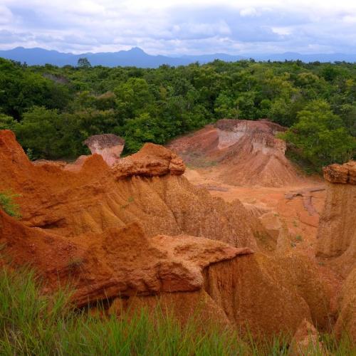 Phae Muang Phi