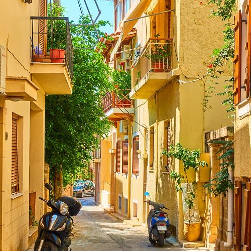 Knusse straat in Aegina