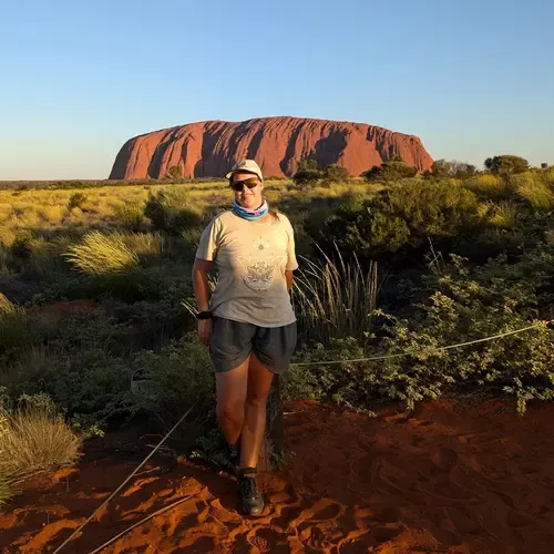 NRV reiziger bij Uluru