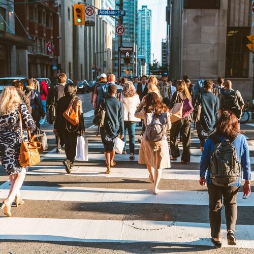 Drukte in de straten van Toronto