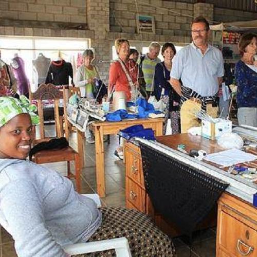'Meet de lcoals' wandeltour