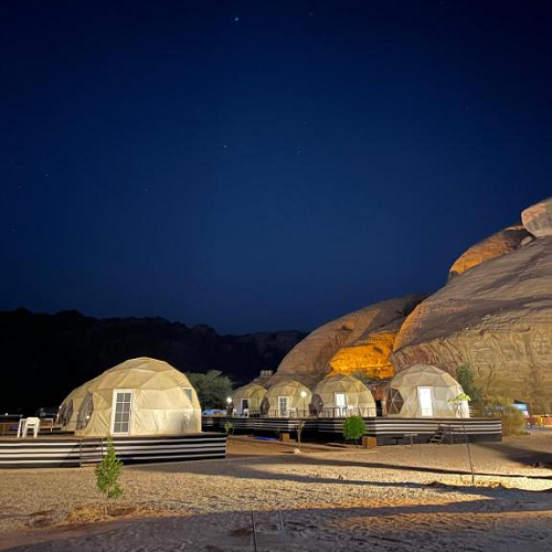 Albasha Camp, tenten