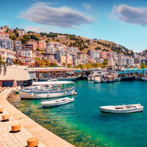 Levendige badplaats Sarandë