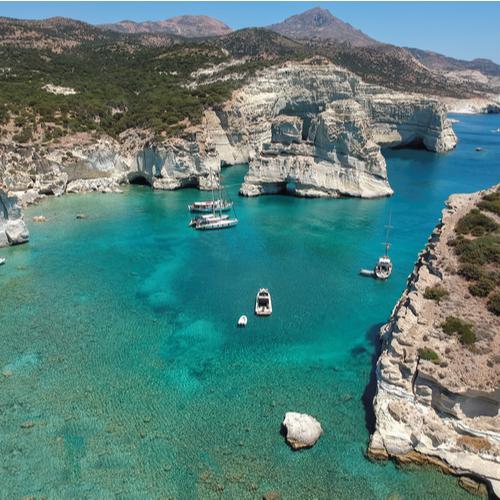 Sarakiniko op Milos