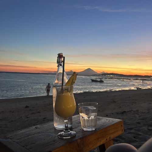 NRV reizigers foto zonsondergang Gili