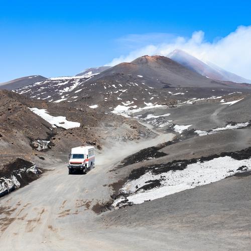 Busje naar de top van de Etna