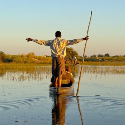 Mokoro-kano in de Okavango Delta