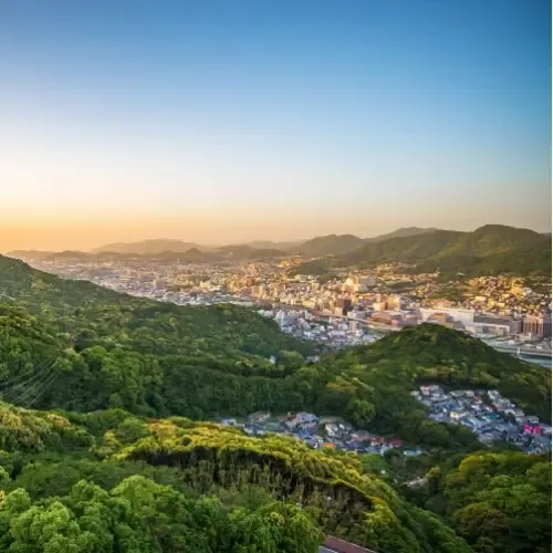 Het uitzicht over Nagasaki vanaf het observatiedek