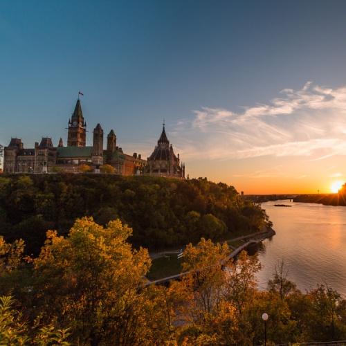 Uitzicht op Parliament Hill in Ottawa