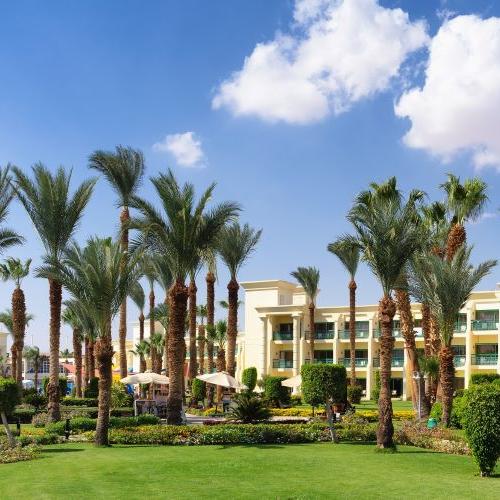 Hurghada, resort met palmbomen