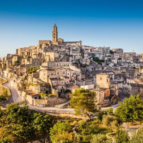 Eeuwenoude rotswoningen in Matera