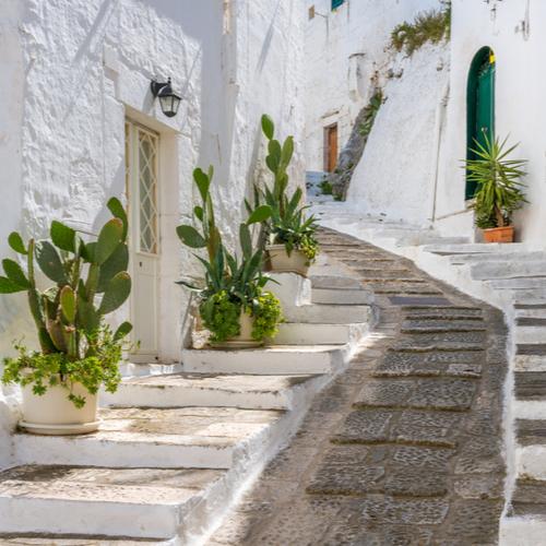 Witte straat, Ostuni