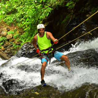 Esterillos - Canyoning avontuur