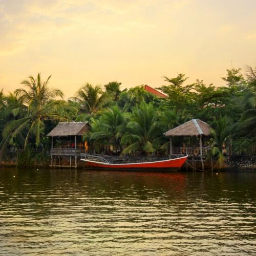 Kampot, Tuek Chhou