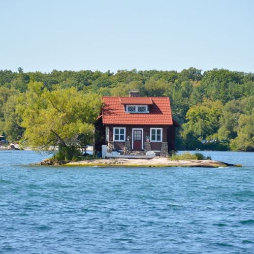 Just Enough Room Island, Thousand Islands