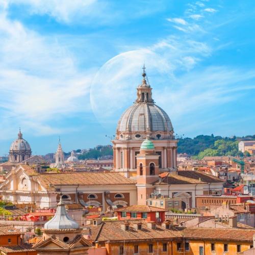 Rome, uitzicht Basilica dei Santi Ambrogio e Carlo